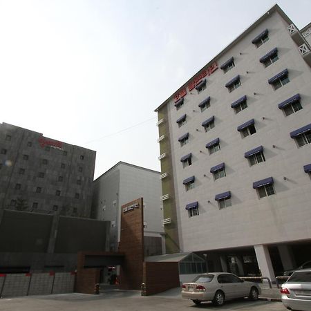 Valentine Hotel Goyang Exterior photo