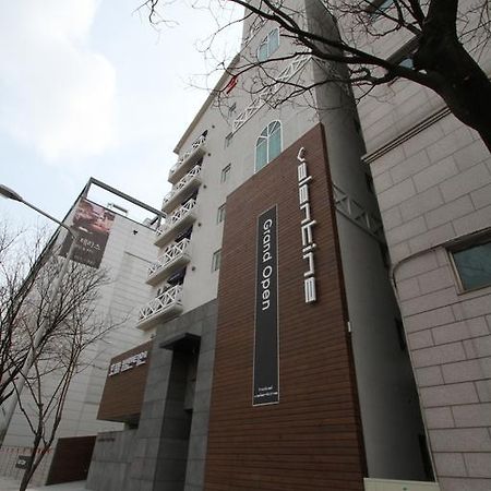 Valentine Hotel Goyang Exterior photo