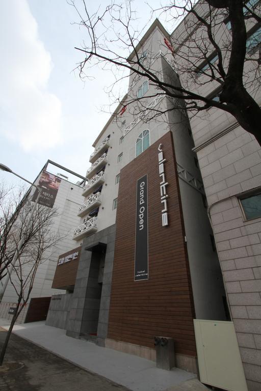 Valentine Hotel Goyang Exterior photo